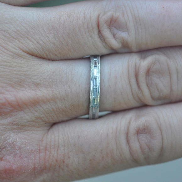 David Klass Engraved 1.04Ct Solid Platinum Baguett - Picture 4 of 12